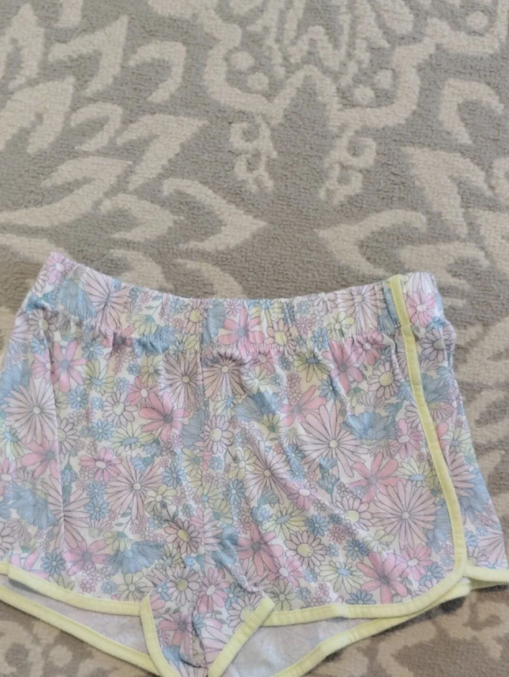 Kids Cozy State of Mind Pajama Set - Light Yellow Floral